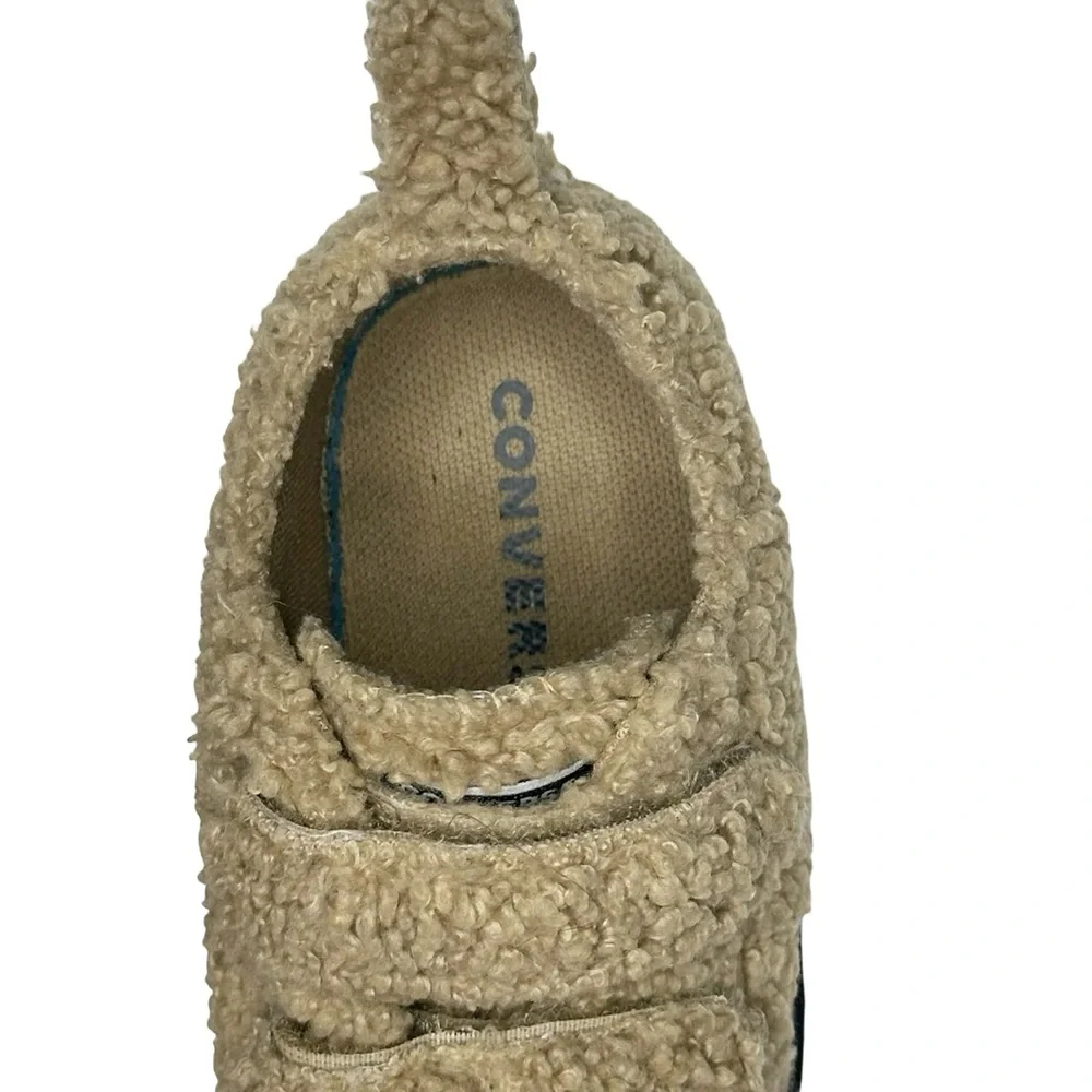 Converse‎ Teddy Bear Sneakers